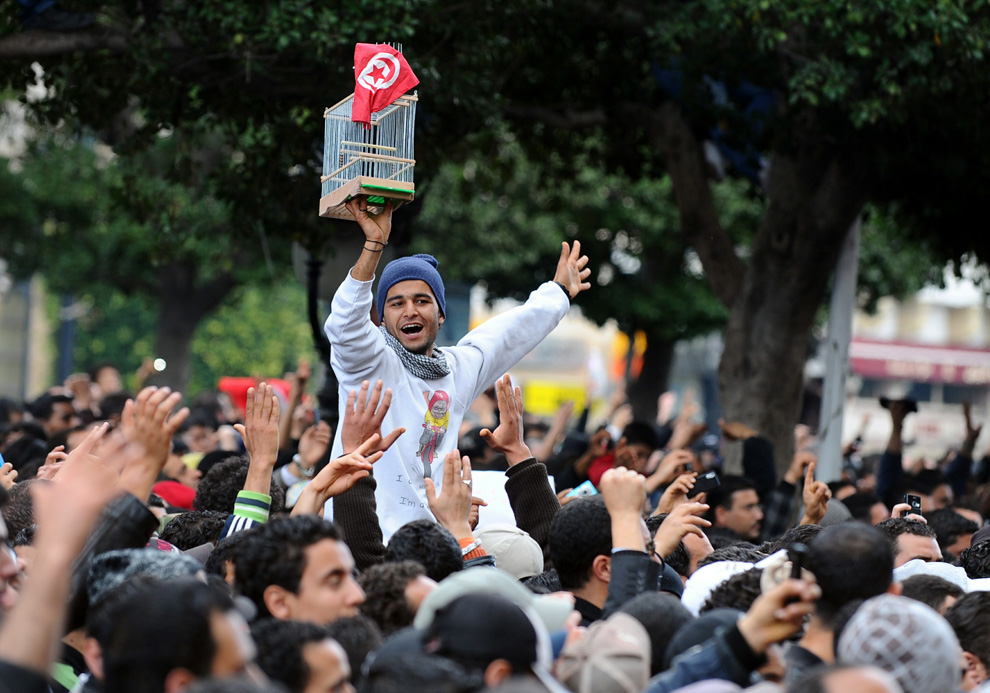 Фотография: Беспорядки в Тунисе №39 - BigPicture.ru