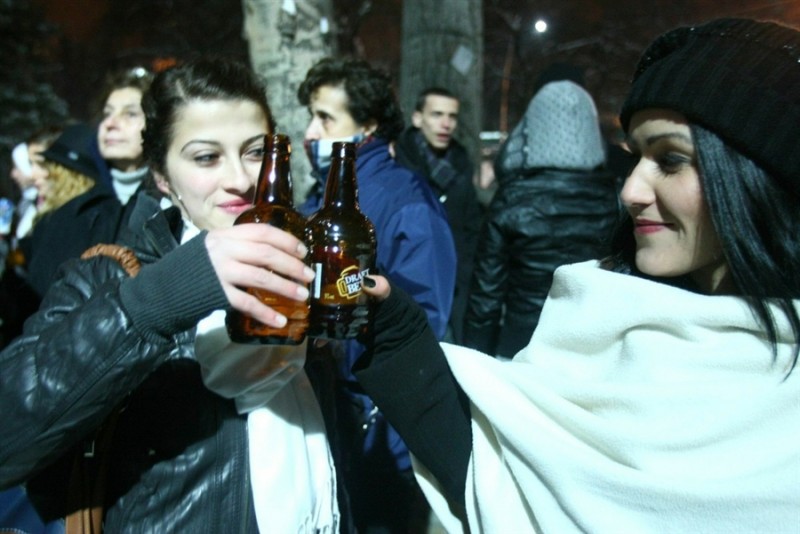 Фотография: Алкогольный флешмоб в турецкой столице №1 - BigPicture.ru