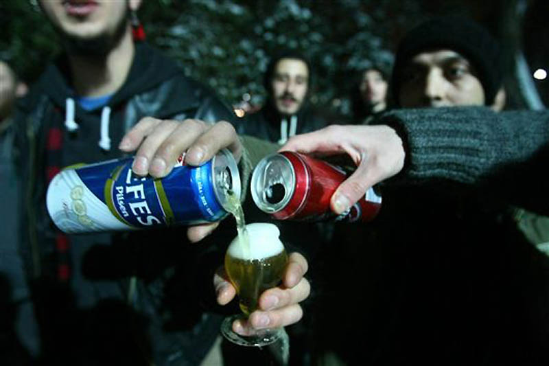 Фотография: Алкогольный флешмоб в турецкой столице №5 - BigPicture.ru