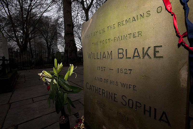 Фотография: На необычном кладбище: Банхилл-Филдс в Лондоне №5 - BigPicture.ru