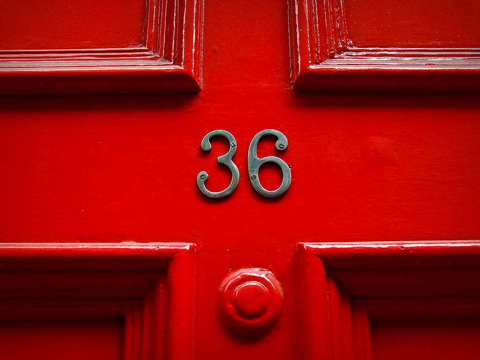 Фотография: Красные двери со всего мира №13 - BigPicture.ru