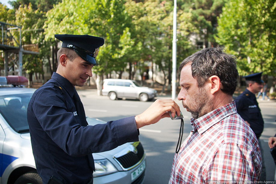 Фотография: Грузинская полиция №20 - BigPicture.ru