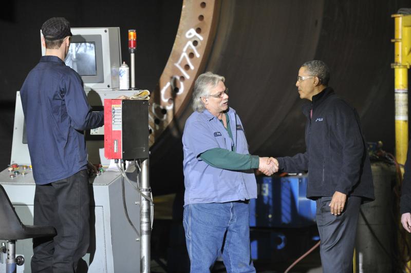 Фотография: Барак Обама посещает предприятия Висконсина №8 - BigPicture.ru