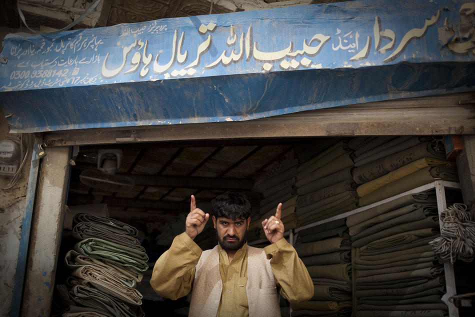 Фотография: Талибы против водителей автоцистерн №15 - BigPicture.ru
