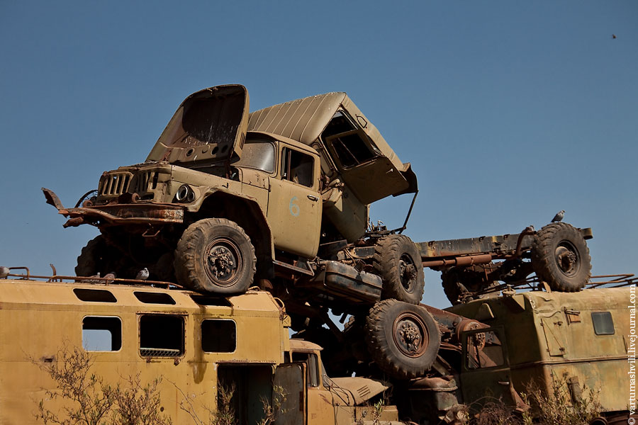Фотография: Кладбище танков в Эритрее №9 - BigPicture.ru
