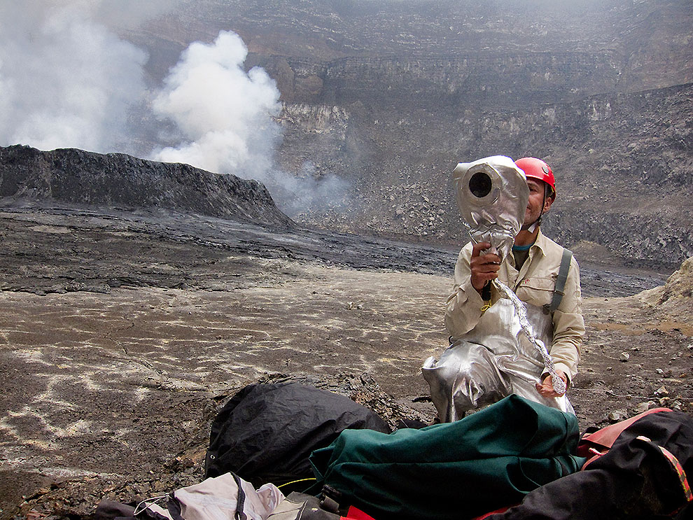 Фотография: Кратер вулкана Нирагонго: путешествие к центру Земли №23 - BigPicture.ru