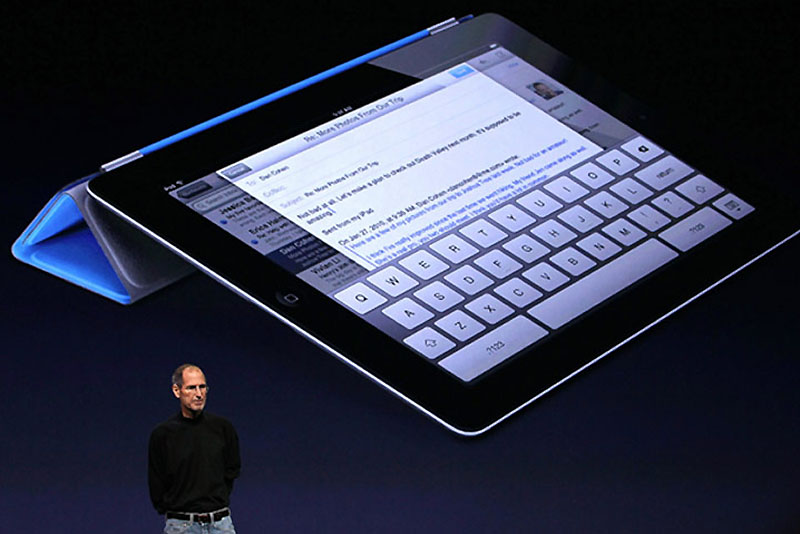 Фотография: Стив Джобс представил новый iPad 2 №2 - BigPicture.ru