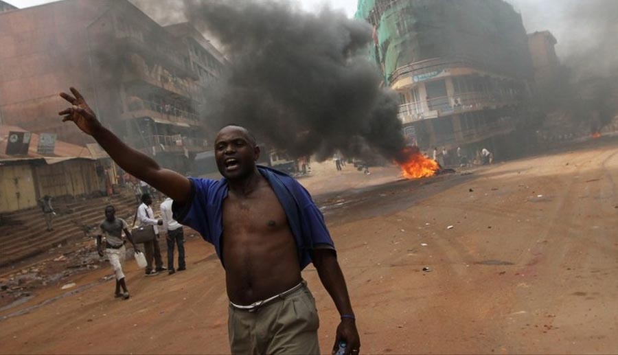 Фотография: Арест лидера оппозиции в Уганде №10 - BigPicture.ru