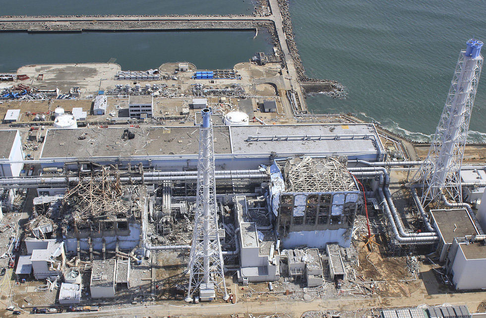 Фотография: АЭС Фукусима-1: Вид сверху №5 - BigPicture.ru