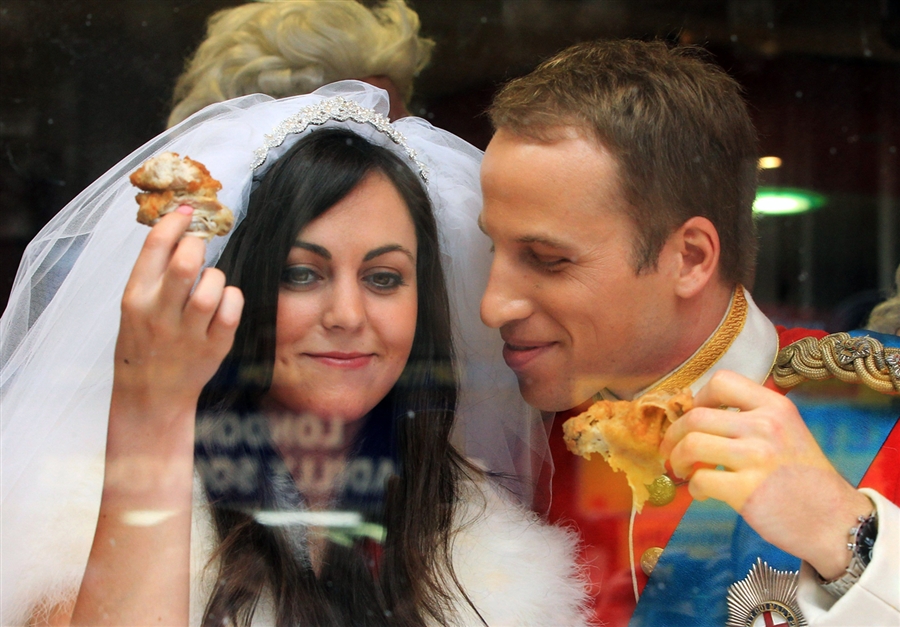 Фотография: Принц Уильям и Кейт Миддлтон поженились раньше времени №7 - BigPicture.ru