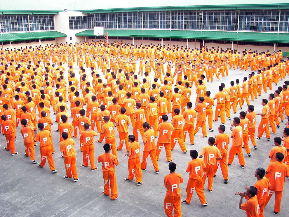 Фотография: Массовый танец заключенных на Филиппинах №11 - BigPicture.ru
