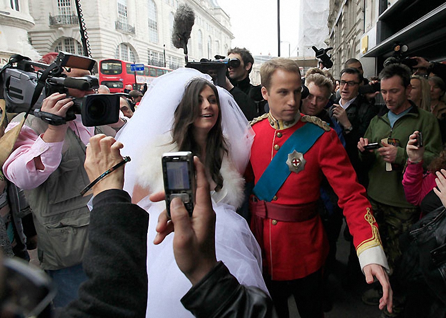 Фотография: Принц Уильям и Кейт Миддлтон поженились раньше времени №11 - BigPicture.ru