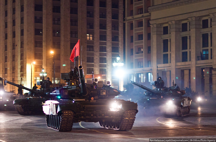 Фотография: Репетиция военного парада в честь 66-й годовщины Великой Победы №15 - BigPicture.ru