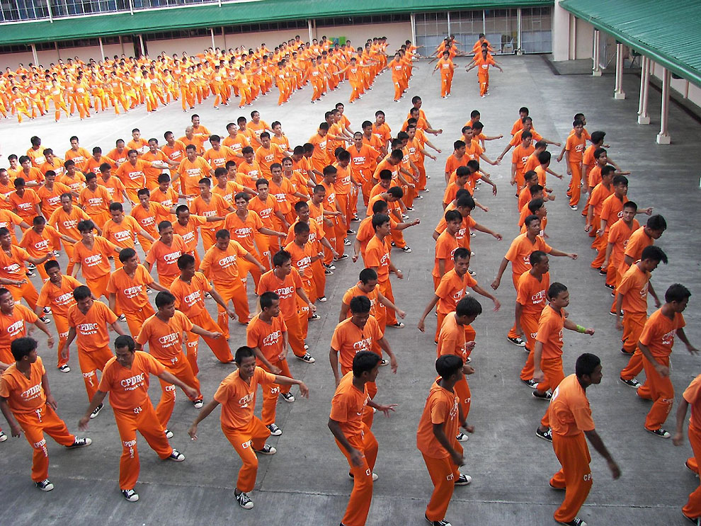 Фотография: Массовый танец заключенных на Филиппинах №16 - BigPicture.ru