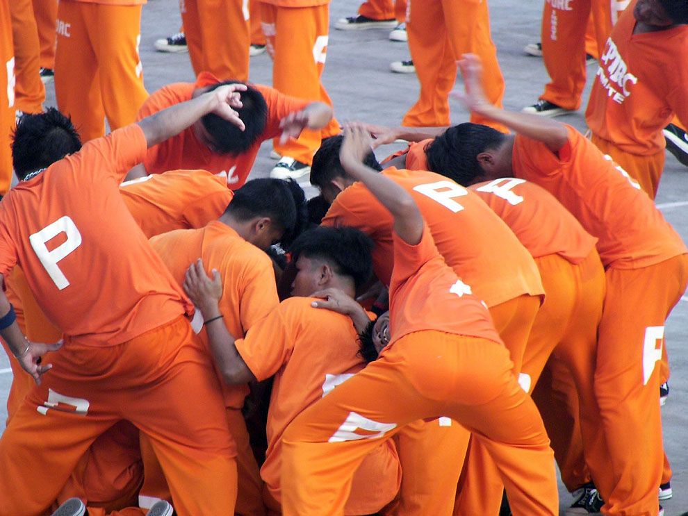 Фотография: Массовый танец заключенных на Филиппинах №17 - BigPicture.ru