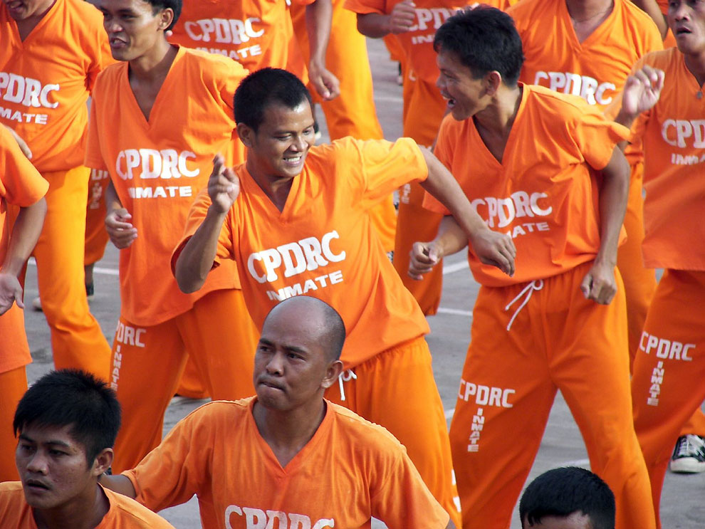 Фотография: Массовый танец заключенных на Филиппинах №18 - BigPicture.ru
