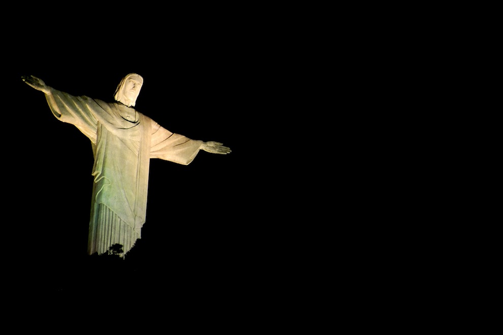 Фотография: Статуя Спасителя Иисуса Христа в Рио-де-Жанейро, Бразилия №24 - BigPicture.ru