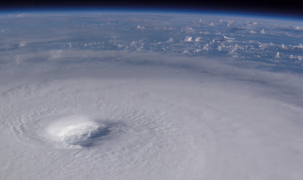 Фотография: Ураганы – вид из космоса №24 - BigPicture.ru