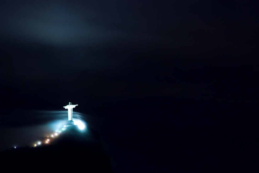Фотография: Статуя Спасителя Иисуса Христа в Рио-де-Жанейро, Бразилия №26 - BigPicture.ru