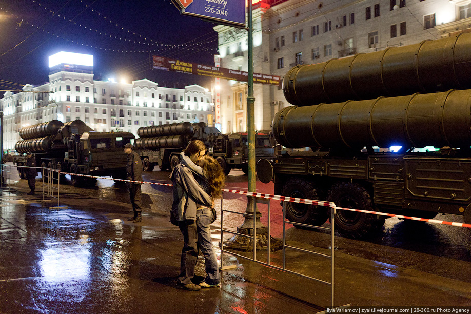 Фотография: Репетиция военного парада в честь 66-й годовщины Великой Победы №27 - BigPicture.ru