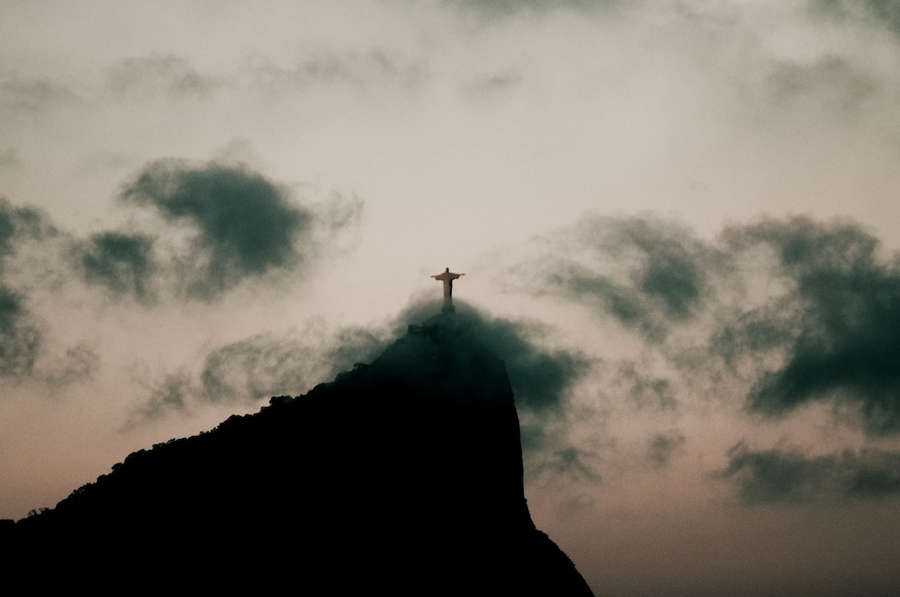 Фотография: Статуя Спасителя Иисуса Христа в Рио-де-Жанейро, Бразилия №28 - BigPicture.ru