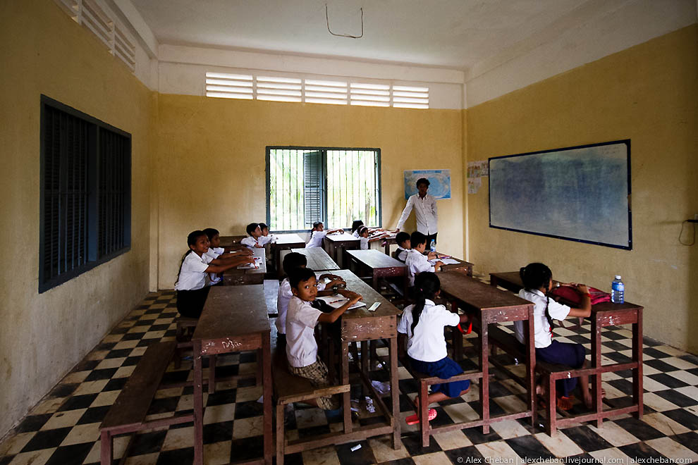 Фотография: Деревенская школа в Камбодже №4 - BigPicture.ru