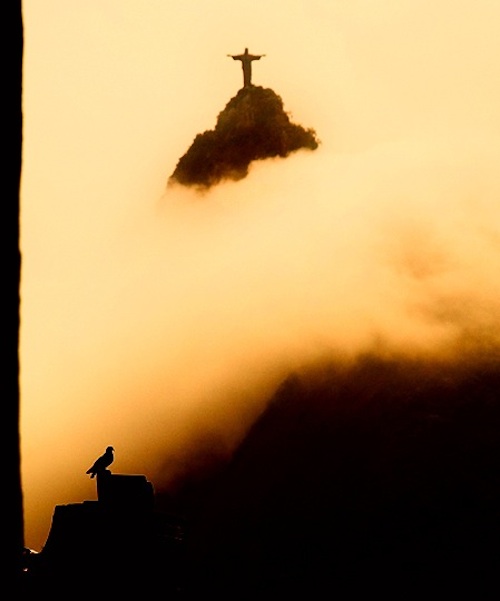 Фотография: Статуя Спасителя Иисуса Христа в Рио-де-Жанейро, Бразилия №33 - BigPicture.ru