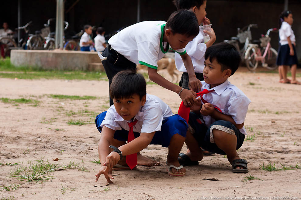Фотография: Деревенская школа в Камбодже №43 - BigPicture.ru