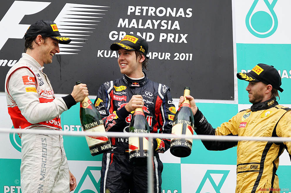 Фотография: Взгляд изнутри Формулы-1: Гран При Малайзии 2011 №45 - BigPicture.ru