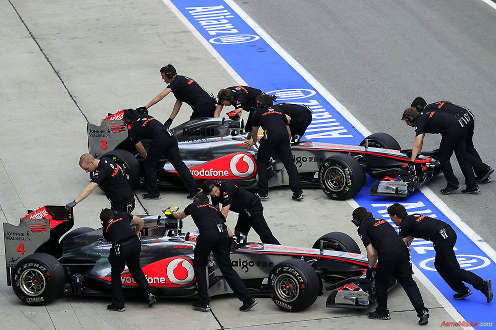 Фотография: За кадром Формулы-1: Малайзия 2011 – подготовка, квалификация №53 - BigPicture.ru