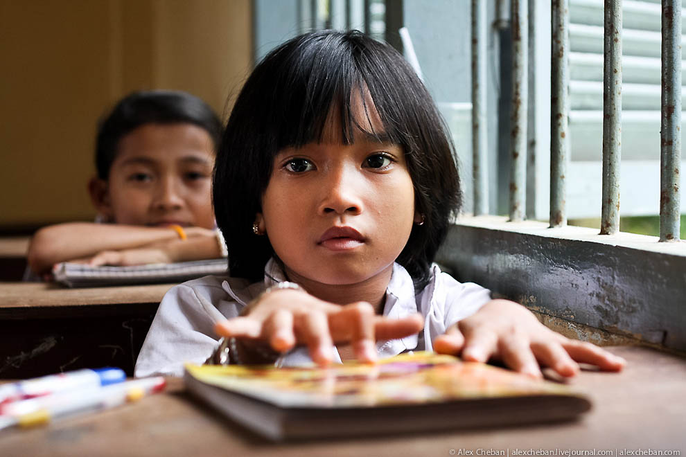 Фотография: Деревенская школа в Камбодже №7 - BigPicture.ru