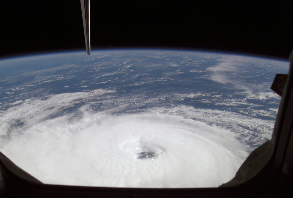 Фотография: Ураганы – вид из космоса №8 - BigPicture.ru