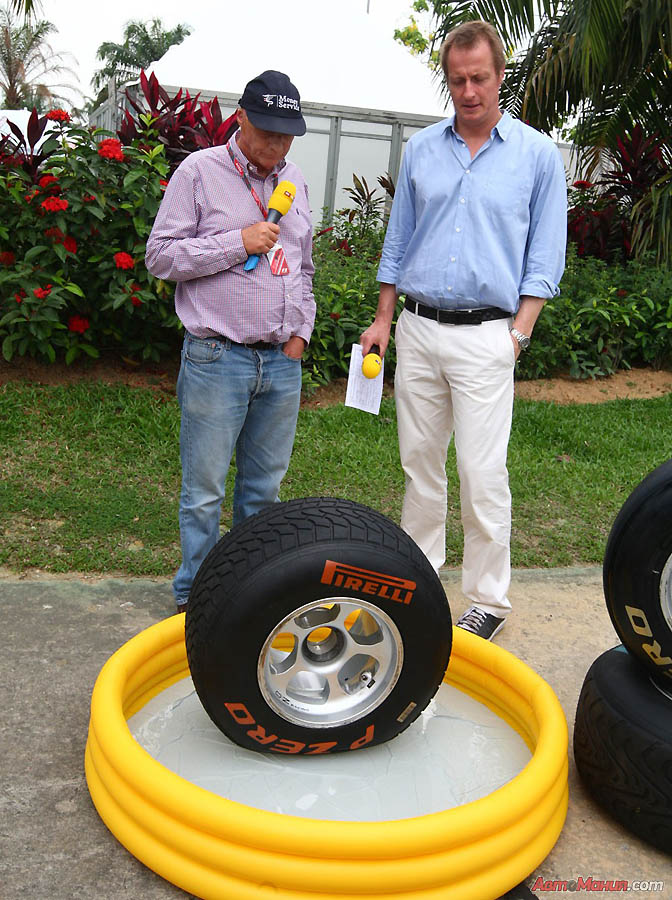 Фотография: Взгляд изнутри Формулы-1: Гран При Малайзии 2011 №10 - BigPicture.ru