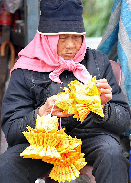Фотография: Цинмин - День поминовения усопших в Китае №11 - BigPicture.ru