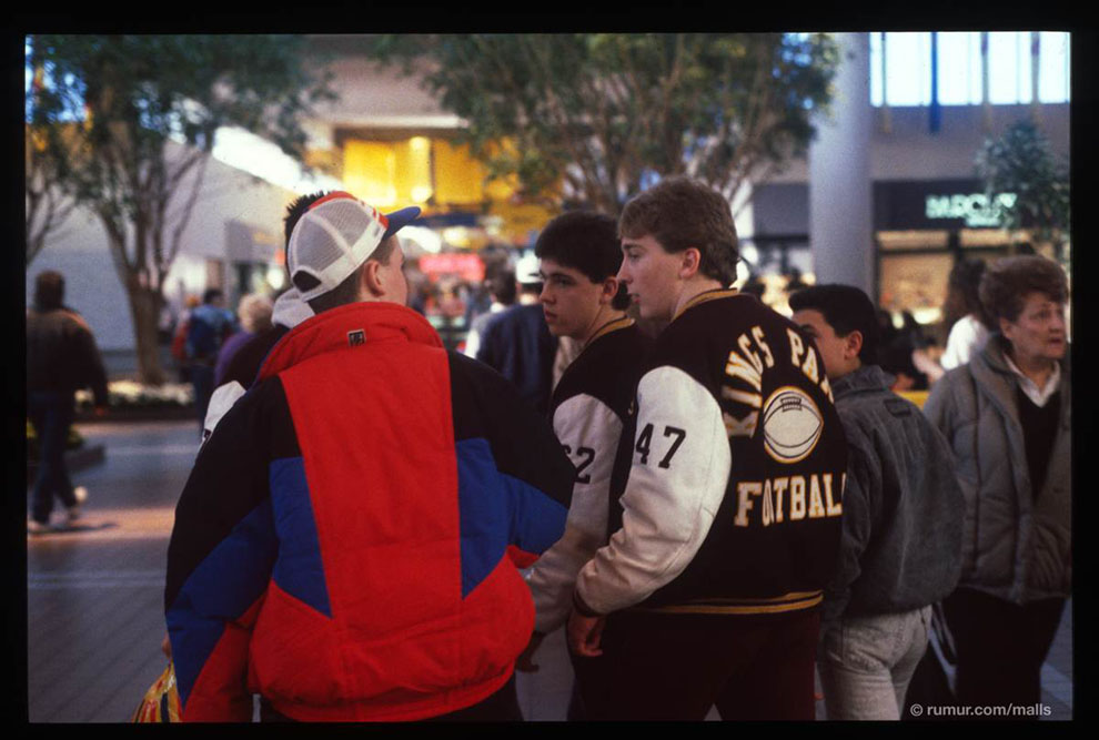 Фотография: В американских торговых центрах 1989 года №18 - BigPicture.ru