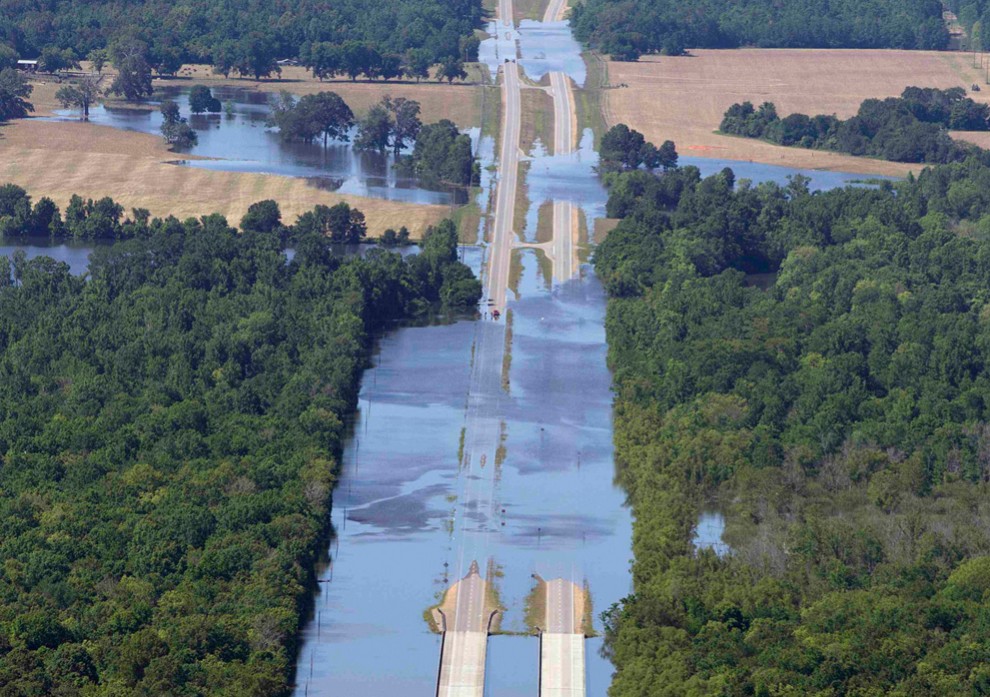 Фотография: Наводнение движется на юг США №11 - BigPicture.ru