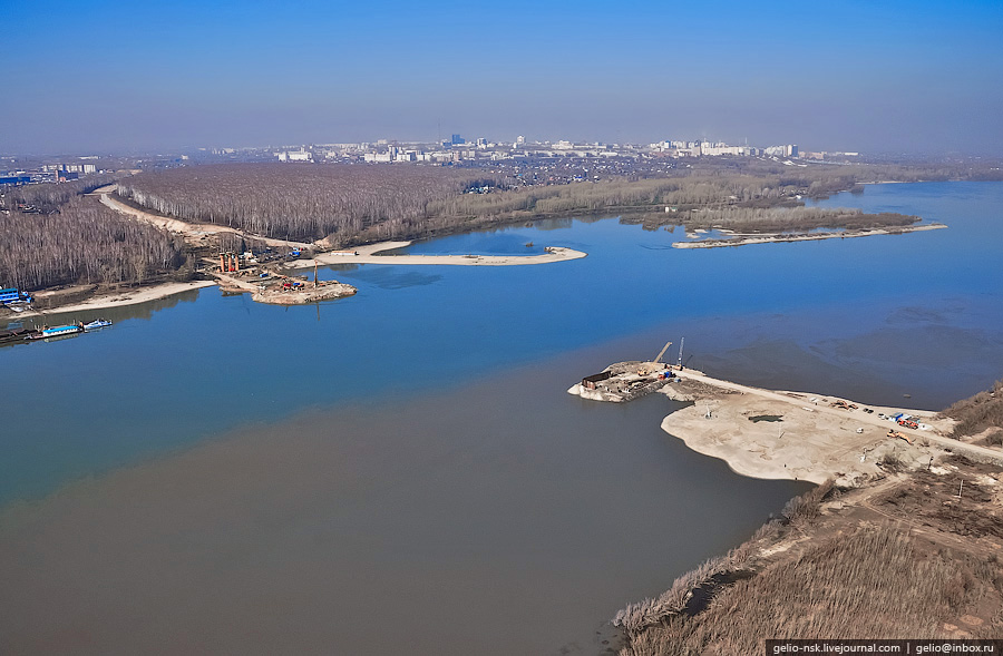 Фотография: Строительство третьего моста через Обь с вертолета №2 - BigPicture.ru