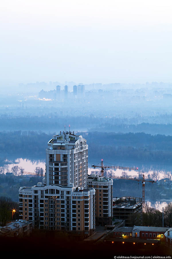 Фотография: Кловский спуск, самый высокий жилой дом в Украине №14 - BigPicture.ru