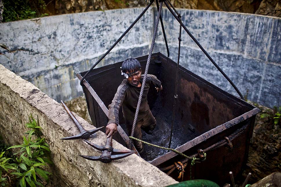 Фотография: Детский труд в индийских угольных шахтах №19 - BigPicture.ru