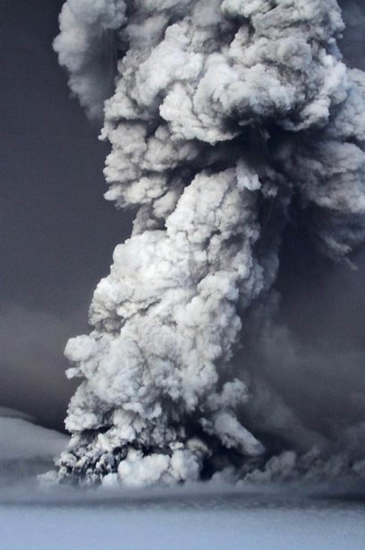 Фотография: Извержение исландского вулкана Гримсвотн (часть 1) №3 - BigPicture.ru