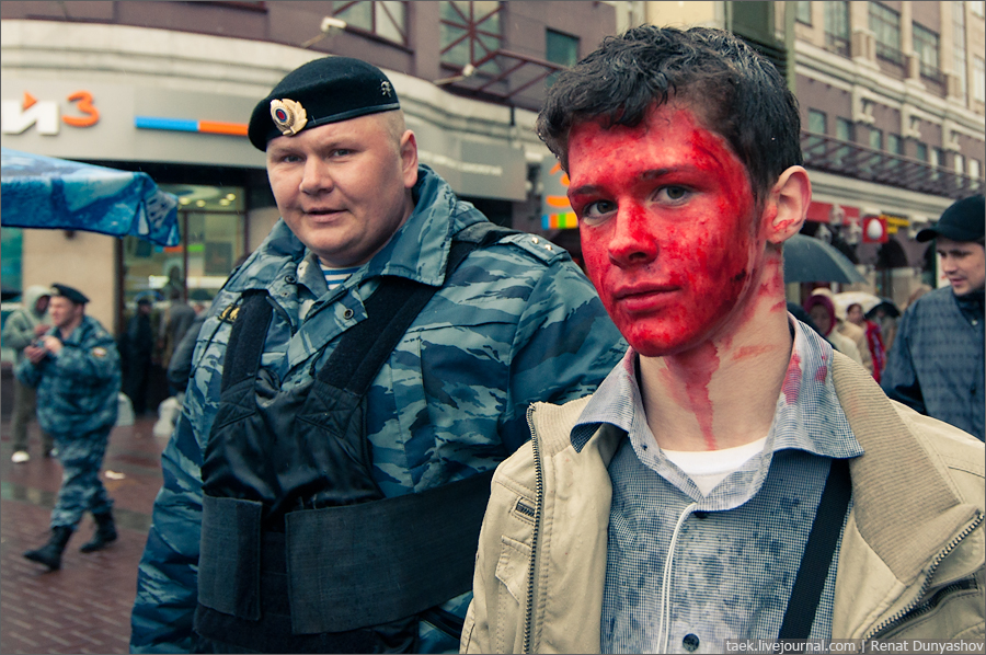 Фотография: Как московский ОМОН зомби задерживал №34 - BigPicture.ru
