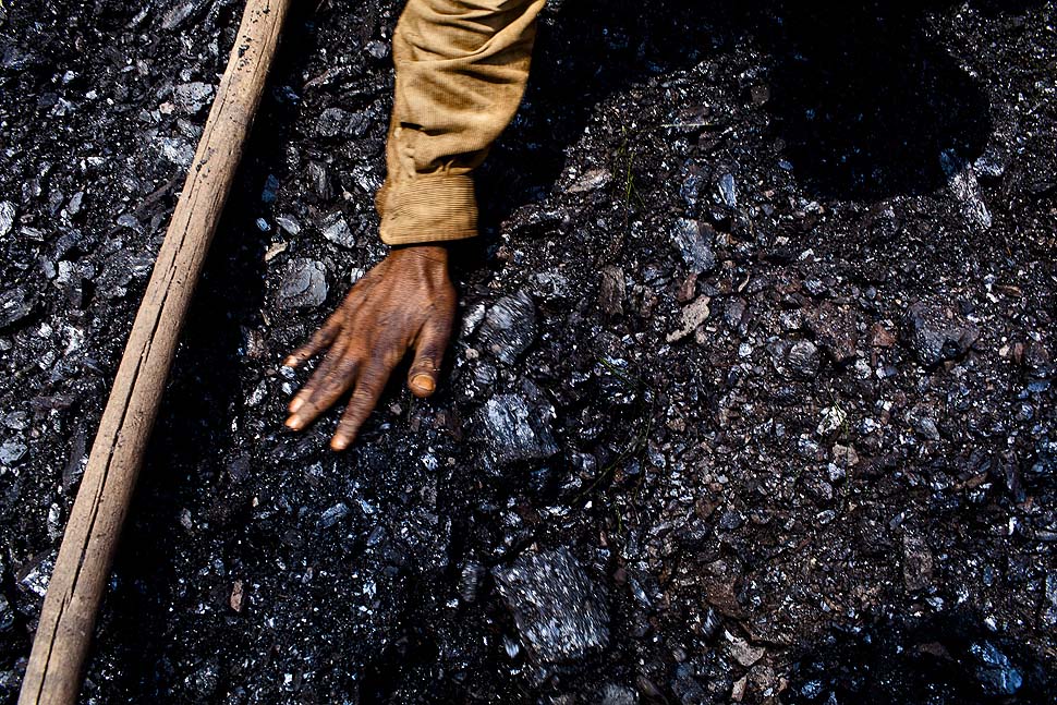 Фотография: Детский труд в индийских угольных шахтах №5 - BigPicture.ru