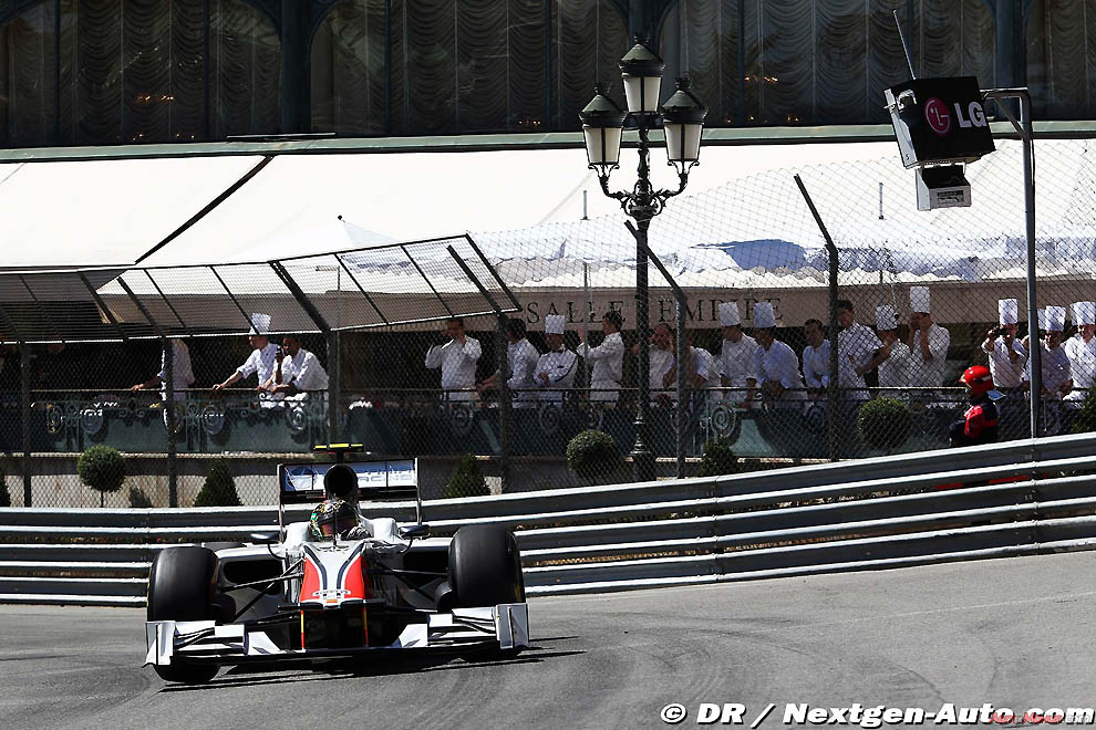 Фотография: За кулисами Формулы-1, Монако 2011: подготовка №100 - BigPicture.ru