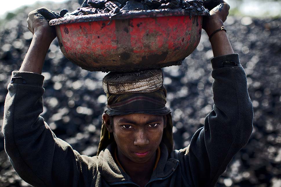 Фотография: Детский труд в индийских угольных шахтах №10 - BigPicture.ru