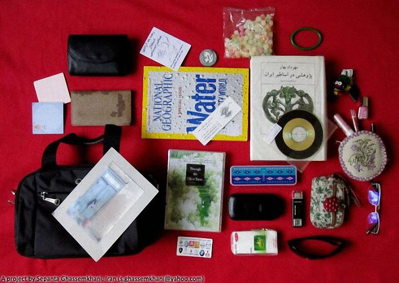 Фотография: Заглянем в сумки к жителям Ирана №22 - BigPicture.ru