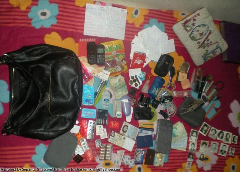 Фотография: Заглянем в сумки к жителям Ирана №43 - BigPicture.ru