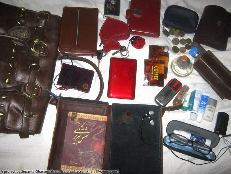 Фотография: Заглянем в сумки к жителям Ирана №54 - BigPicture.ru