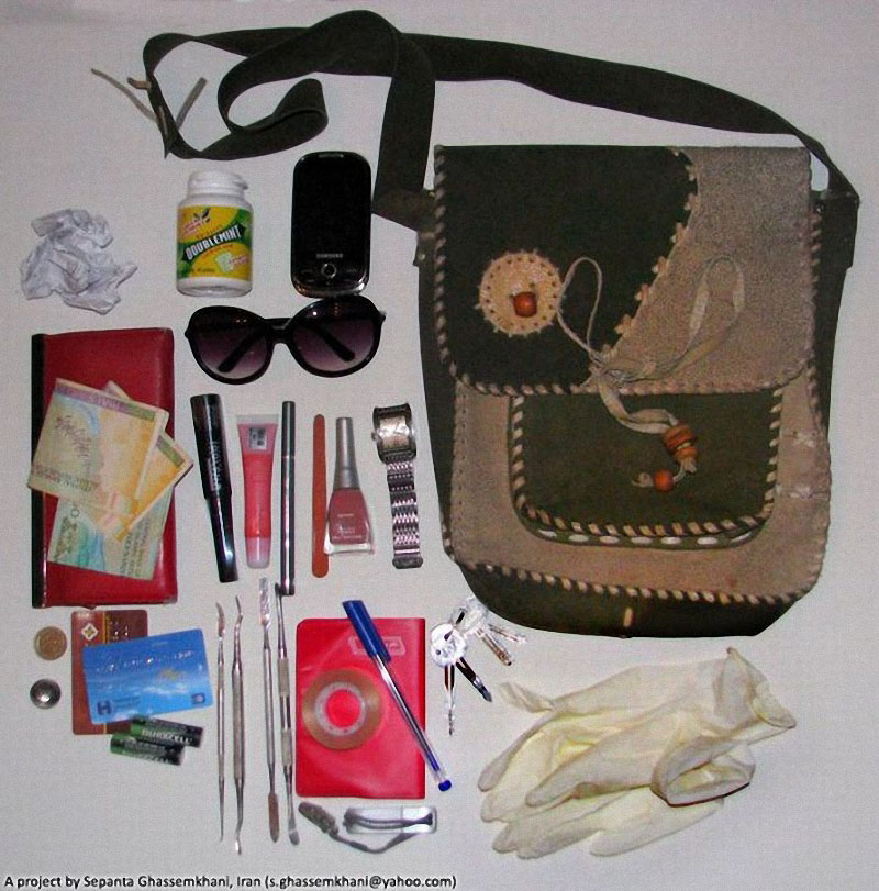 Фотография: Заглянем в сумки к жителям Ирана №56 - BigPicture.ru