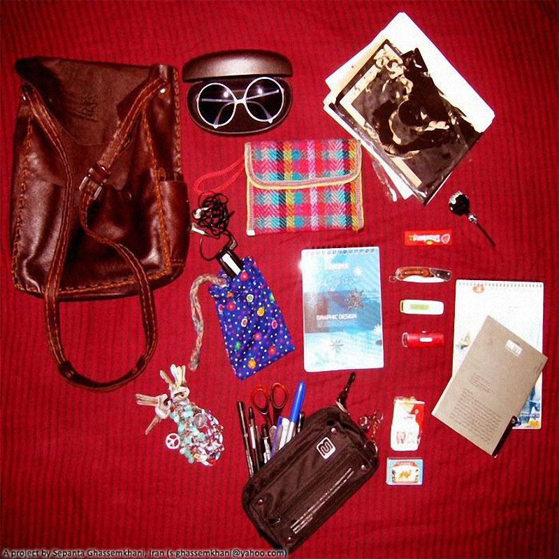 Фотография: Заглянем в сумки к жителям Ирана №69 - BigPicture.ru