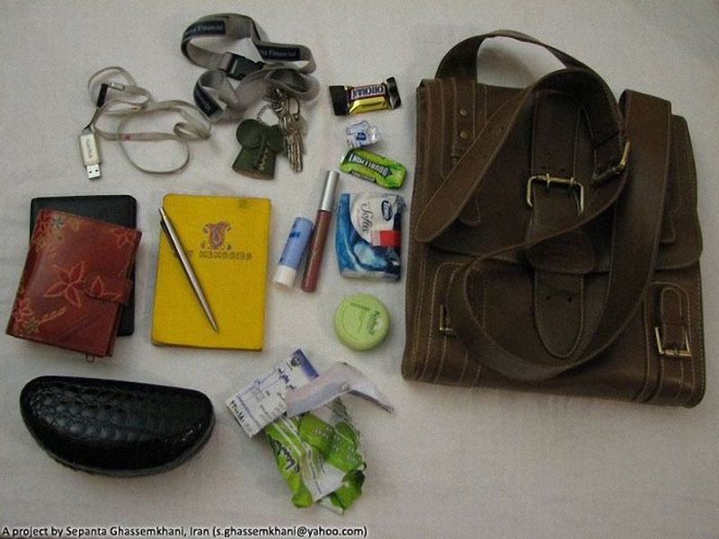 Фотография: Заглянем в сумки к жителям Ирана №72 - BigPicture.ru
